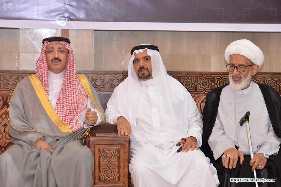 سمو محافظ الأحساء يعزي أسرة بوخمسين