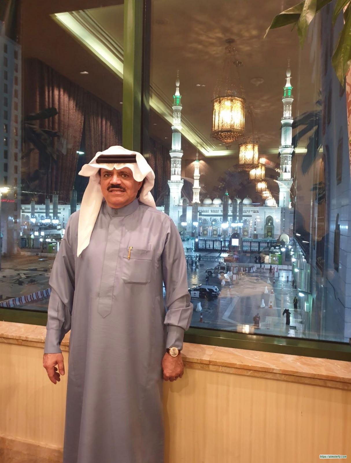( ( شعب الموز ) )