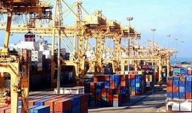 اول سعوديات يحصلن على رخصة تشغيل الرافعات الجسرية العملاقة